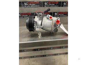 Gebruikte Aircopomp Kia Xceed 1.0 T-GDi MHEV 12V Prijs € 200,00 Margeregeling aangeboden door Verhoef Cars & Parts