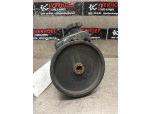 Gebruikte Stuurbekrachtiging Pomp Mercedes C (W204) 2.2 C-220 CDI 16V Prijs € 75,00 Margeregeling aangeboden door Verhoef Cars & Parts