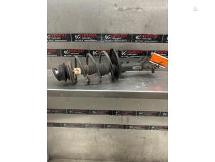 Gebruikte Mac Phersonpoot links-voor Fiat 500 (312) 1.2 Prijs € 40,00 Margeregeling aangeboden door Verhoef Cars & Parts