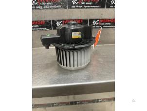 Gebruikte Chaufage Ventilatiemotor Suzuki Alto 1.0 12V Prijs € 30,00 Margeregeling aangeboden door Verhoef Cars & Parts