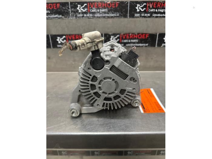 Dynamo van een Mazda CX-5 I (KE,GH) 2.0 SkyActiv-G 16V 2WD 2013