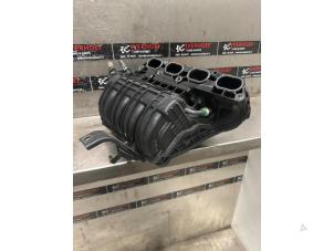 Gebruikte Inlaatspruitstuk Kia Sportage (SL) 2.0 GDI 16V 4x2 Prijs op aanvraag aangeboden door Verhoef Cars & Parts