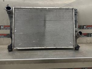 Gebruikte Radiateur Toyota Corolla Verso (R10/11) 2.2 D-4D 16V Prijs € 40,00 Margeregeling aangeboden door Verhoef Cars & Parts
