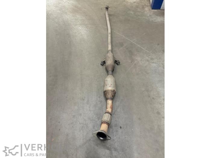 Gebruikte Katalysator Toyota Corolla Verso (R10/11) 2.2 D-4D 16V Prijs € 150,00 Margeregeling aangeboden door Verhoef Cars & Parts