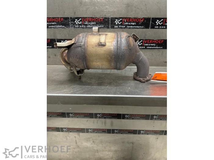 Gebruikte Katalysator Toyota Corolla Verso (R10/11) 2.2 D-4D 16V Prijs op aanvraag aangeboden door Verhoef Cars & Parts