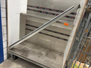 Gebruikte Sideskirt rechts Toyota Corolla Verso (R10/11) 2.2 D-4D 16V Prijs € 75,00 Margeregeling aangeboden door Verhoef Cars & Parts