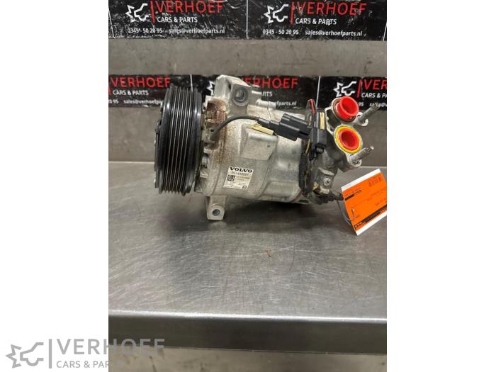 Gebruikte Aircopomp Volvo V60 II (ZW) 2.0 T5 16V Prijs € 175,00 Margeregeling aangeboden door Verhoef Cars & Parts