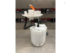 Gebruikte Benzinepomp Kia Rio IV (YB) 1.0i T-GDi 100 MHEV Prijs € 50,00 Margeregeling aangeboden door Verhoef Cars & Parts