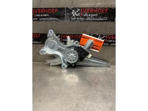 Gebruikte Ruitmechaniek 4Deurs rechts-achter Suzuki Swift (ZC/ZD) 1.4 Booster Jet Sport Turbo 16V Prijs € 40,00 Margeregeling aangeboden door Verhoef Cars & Parts