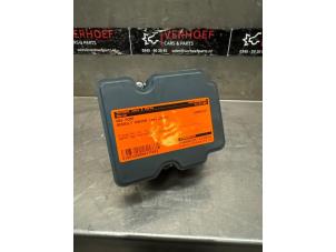 Gebruikte ABS Pomp Renault Kadjar (RFEH) 1.2 Energy TCE 130 Prijs € 225,00 Margeregeling aangeboden door Verhoef Cars & Parts