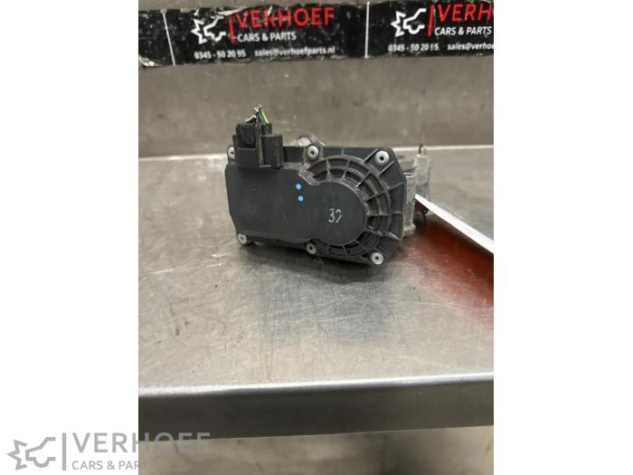 Gebruikte Gasklephuis Renault Kadjar (RFEH) 1.2 Energy TCE 130 Prijs € 30,00 Margeregeling aangeboden door Verhoef Cars & Parts