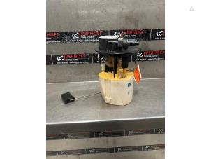 Gebruikte Dieselpomp Opel Vivaro 1.5 CDTI 102 Prijs € 90,75 Inclusief btw aangeboden door Verhoef Cars & Parts