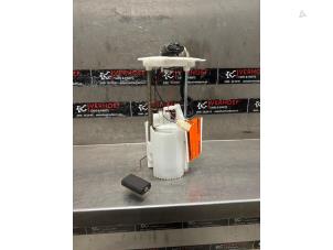 Gebruikte Benzinepomp Nissan X-Trail (T32) 1.6 DIG-T 16V Prijs op aanvraag aangeboden door Verhoef Cars & Parts