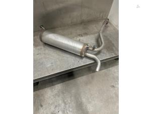 Gebruikte Uitlaat Einddemper Toyota Aygo X 1.0 12V VVT-i Prijs € 100,00 Margeregeling aangeboden door Verhoef Cars & Parts