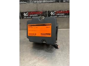 Gebruikte ABS Pomp Opel Movano 2.3 CDTi 16V FWD Prijs op aanvraag aangeboden door Verhoef Cars & Parts