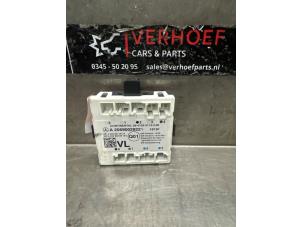 Gebruikte Deur module Mercedes C Estate (S205) C-220 CDI BlueTEC, C-220 d 2.2 16V Prijs € 30,00 Margeregeling aangeboden door Verhoef Cars & Parts