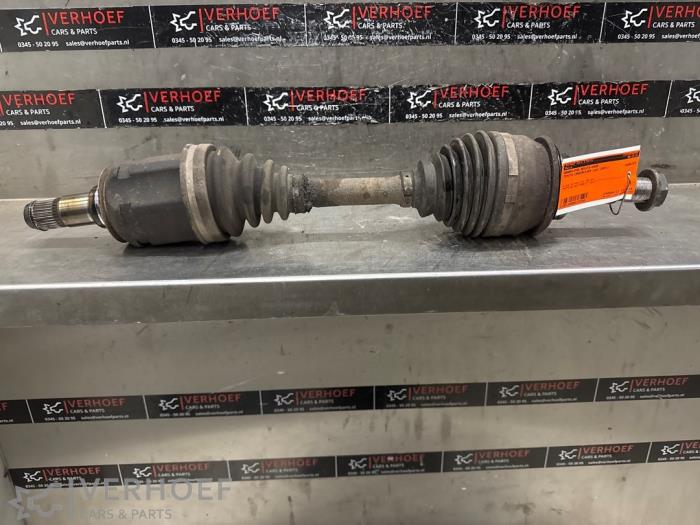 Gebruikte Aandrijfas rechts-voor Toyota Land Cruiser (J12) 3.0 D-4D 16V Prijs op aanvraag aangeboden door Verhoef Cars & Parts