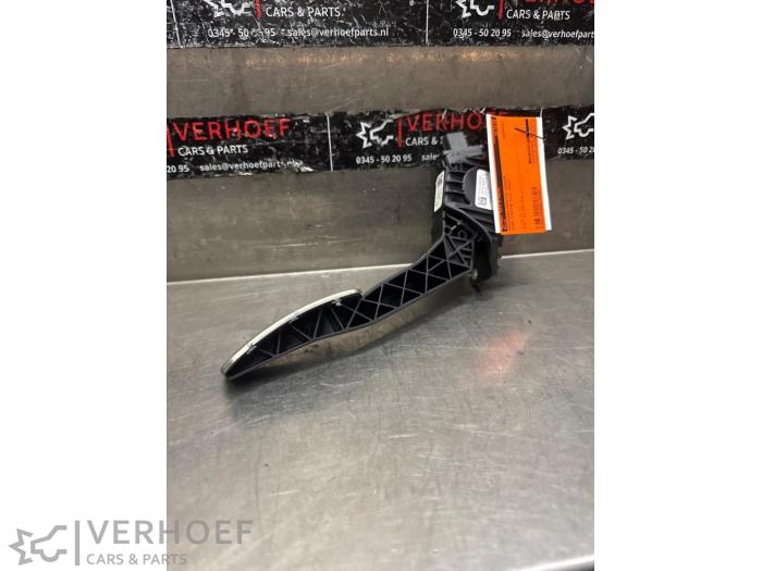Gebruikte Gaspedaalpositie Sensor Ford Fiesta 7 1.0 EcoBoost 12V Prijs op aanvraag aangeboden door Verhoef Cars & Parts