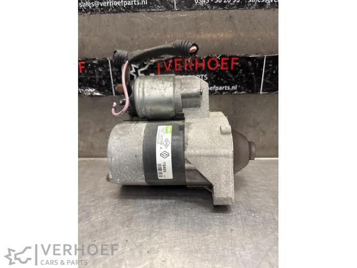 Gebruikte Startmotor Renault Twingo II (CN) 1.2 16V Prijs € 35,00 Margeregeling aangeboden door Verhoef Cars & Parts