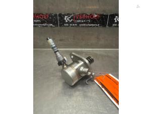 Gebruikte Hogedrukpomp Peugeot 2008 (UD/UK/UR/US/UX) 1.2 VTi 12V PureTech 130 Prijs € 200,00 Margeregeling aangeboden door Verhoef Cars & Parts