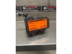 Gebruikte ABS Pomp Toyota Camry (VH7) 2.5 Hybrid 16V Prijs € 500,00 Margeregeling aangeboden door Verhoef Cars & Parts