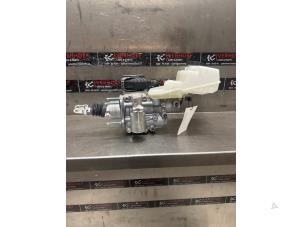 Gebruikte Hoofdremcilinder Toyota Camry (VH7) 2.5 Hybrid 16V Prijs € 500,00 Margeregeling aangeboden door Verhoef Cars & Parts