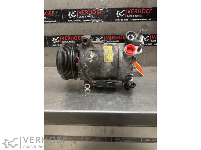 Gebruikte Aircopomp Ford Focus 3 Wagon 1.0 Ti-VCT EcoBoost 12V 100 Prijs € 70,00 Margeregeling aangeboden door Verhoef Cars & Parts