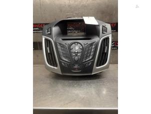 Gebruikte Multi Media Regelunit Ford Focus 3 Wagon 1.0 Ti-VCT EcoBoost 12V 100 Prijs € 50,00 Margeregeling aangeboden door Verhoef Cars & Parts