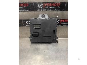 Gebruikte Bodycontrol Module Renault Kangoo Express (FW) 1.5 dCi 90 FAP Prijs € 65,00 Margeregeling aangeboden door Verhoef Cars & Parts