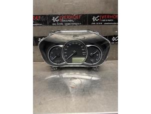 Gebruikte Cockpit Toyota Yaris III (P13) 1.5 16V Hybrid Prijs € 200,00 Margeregeling aangeboden door Verhoef Cars & Parts