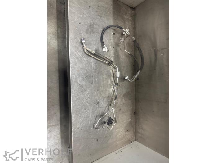 Gebruikte Airco Radiateur Opel Corsa E 1.3 CDTi 16V ecoFLEX Prijs € 40,00 Margeregeling aangeboden door Verhoef Cars & Parts
