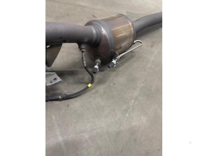 Katalysator van een Mercedes-Benz A Limousine (177.1) 1.3 A-200 Turbo 2019