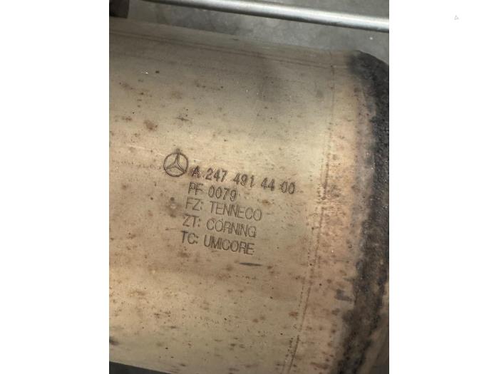 Katalysator van een Mercedes-Benz A Limousine (177.1) 1.3 A-200 Turbo 2019