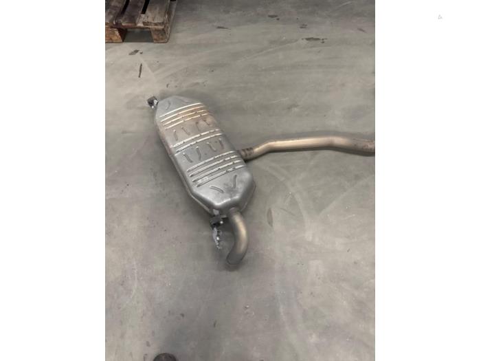 Katalysator van een Mercedes-Benz A Limousine (177.1) 1.3 A-200 Turbo 2019