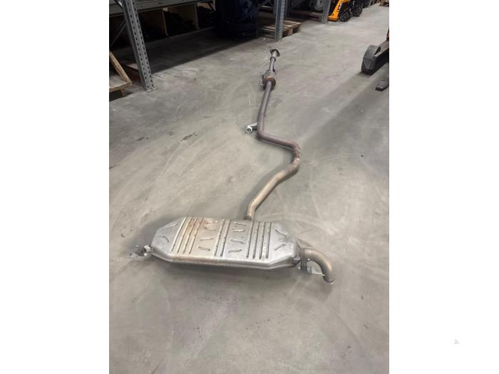 Katalysator van een Mercedes-Benz A Limousine (177.1) 1.3 A-200 Turbo 2019