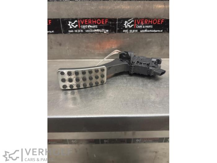 Gebruikte Gaspedaalpositie Sensor Mercedes A Limousine (177.1) 1.3 A-200 Turbo Prijs € 45,00 Margeregeling aangeboden door Verhoef Cars & Parts