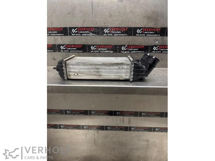 Gebruikte Intercooler Opel Crossland (X) 1.2 Turbo 12V Prijs € 65,00 Margeregeling aangeboden door Verhoef Cars & Parts