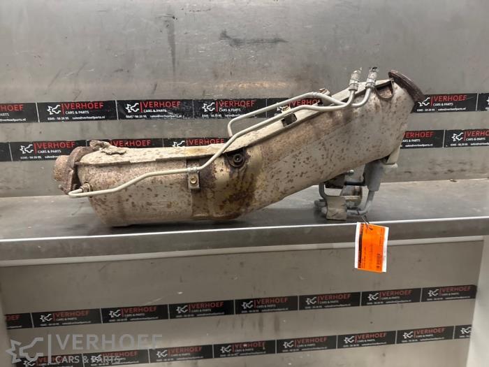 Gebruikte Roetfilter Nissan NP 300 Navara (D23) 2.3 dCi 16V Prijs op aanvraag aangeboden door Verhoef Cars & Parts