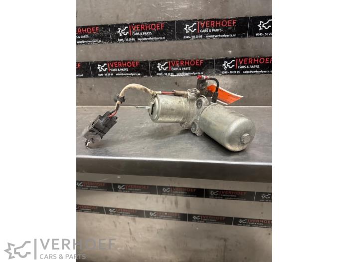 Gebruikte Vacuumpomp Rembekrachtiging Toyota Corolla Touring Sport (E21/EH1) 1.8 16V Hybrid Prijs op aanvraag aangeboden door Verhoef Cars & Parts