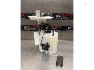 Gebruikte Benzinepomp Mercedes A (W176) 1.6 A-180 16V Prijs € 90,00 Margeregeling aangeboden door Verhoef Cars & Parts