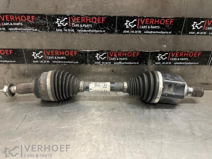 Gebruikte Aandrijfas links-voor Landrover Range Rover Evoque II (LZC/LZS/LZH) 2.0 P250 MHEV 16V AWD Prijs € 300,00 Margeregeling aangeboden door Verhoef Cars & Parts