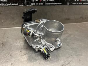 Gebruikte Gasklephuis Mazda 2 Hybrid 1.5 12V Prijs € 200,00 Margeregeling aangeboden door Verhoef Cars & Parts