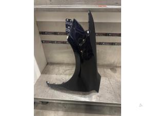 Gebruikte Scherm links-voor Lexus CT 200h 1.8 16V Prijs € 275,00 Margeregeling aangeboden door Verhoef Cars & Parts