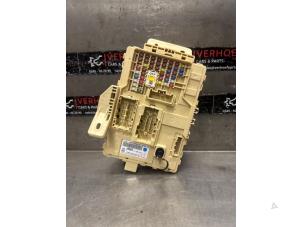 Gebruikte Zekeringkast Hyundai Kona (OS) 1.0 T-GDI 12V Prijs op aanvraag aangeboden door Verhoef Cars & Parts