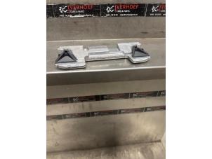 Gebruikte Camera voorzijde Mercedes GLC (X253) 2.0 350 e 16V 4-Matic Prijs € 350,00 Margeregeling aangeboden door Verhoef Cars & Parts