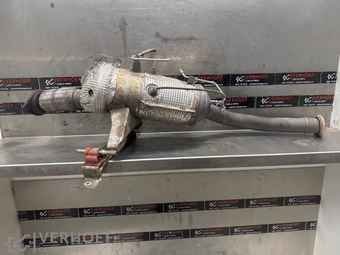 Gebruikte Roetfilter Renault Master III (MA/MB/MC/MD/MH/MF/MG/MH) 2.3 dCi 16V Prijs op aanvraag aangeboden door Verhoef Cars & Parts