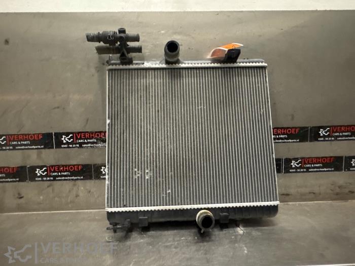 Gebruikte Radiateur Citroen DS5 (KD/KF) 2.0 165 HYbrid4 16V Prijs € 40,00 Margeregeling aangeboden door Verhoef Cars & Parts