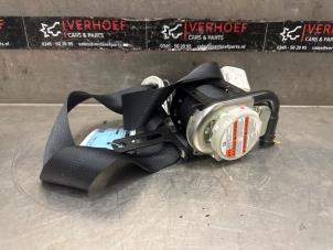 Gebruikte Veiligheidsgordel rechts-voor Suzuki Celerio (LF) 1.0 12V Dualjet Prijs € 150,00 Margeregeling aangeboden door Verhoef Cars & Parts