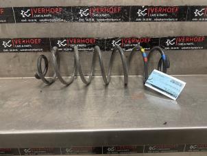 Gebruikte Schroefveer achter Citroen C4 Berline (BA/BB/BC) ë-C4 50 kWh Prijs € 40,00 Margeregeling aangeboden door Verhoef Cars & Parts