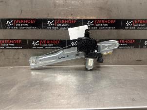 Gebruikte Ruitmechaniek 4Deurs links-achter Ford C-Max (DXA) 1.0 Ti-VCT EcoBoost 12V 125 Prijs € 50,00 Margeregeling aangeboden door Verhoef Cars & Parts